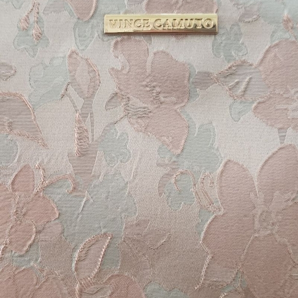 Vince Camuto Floral Cosmetic Bag - Pink and Cream NWOT - Picture 5 of 9
